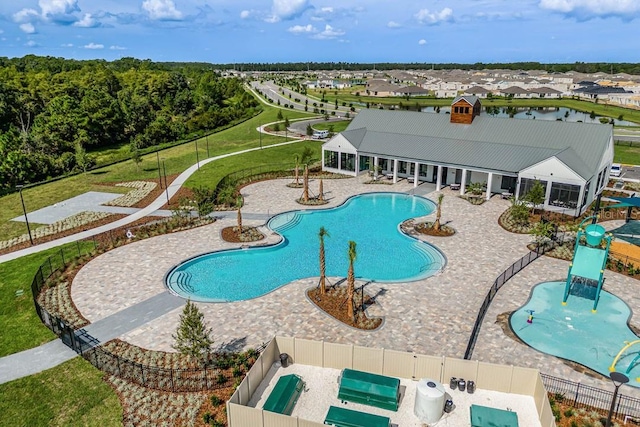 6615 Leo Ln, Saint Cloud, FL 34773 - community pool with a patio area