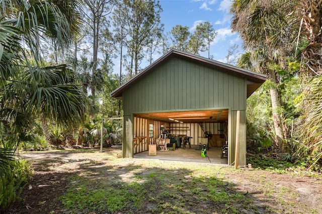 6321 Quarterhorse Cir, Cocoa, FL 32926 - view of garage