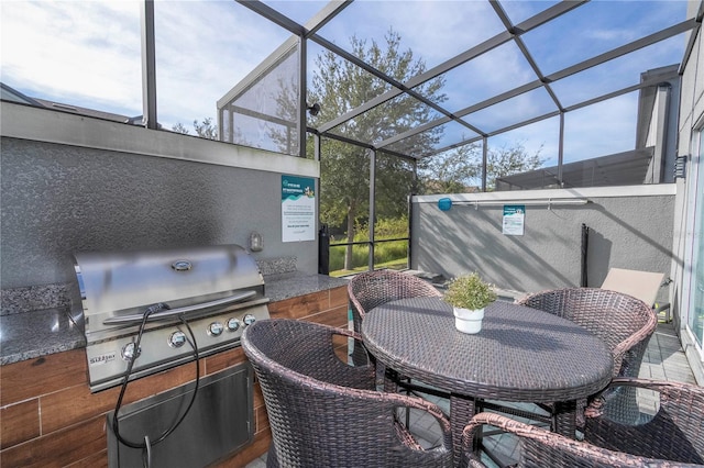 4414 Le Reve Ct, Kissimmee, FL 34746 - view of patio / terrace with outdoor dining area