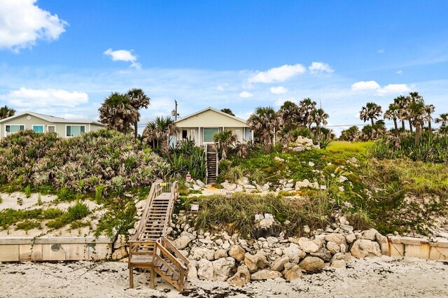 4039 S Atlantic Ave, Port Orange, FL 32127 - view of yard with stairway