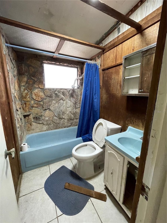 432 2nd Ave NE, Largo, FL 33770 - bathroom featuring shower / bathtub combination with curtain, toilet, vanity, and tile patterned flooring