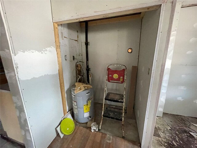 432 2nd Ave NE, Largo, FL 33770 - view of utility room