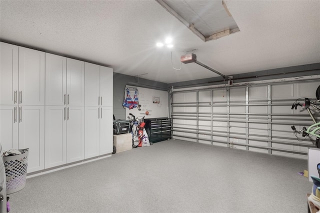 719 Stevelynn Cir, Winter Garden, FL 34787 - garage featuring a garage door opener