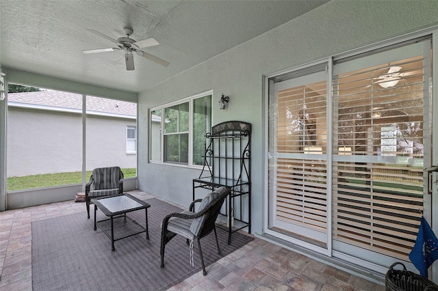 1124 Hidden Blf, Clermont, FL 34711 - sunroom featuring a ceiling fan