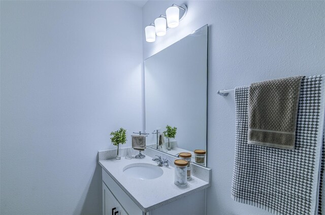 625 Dogfish Ln, Debary, FL 32713 - bathroom with vanity