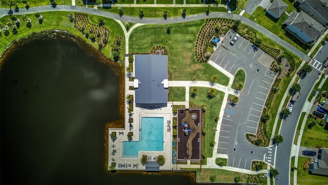 625 Dogfish Ln, Debary, FL 32713 - bird's eye view of a pool and a large body of water