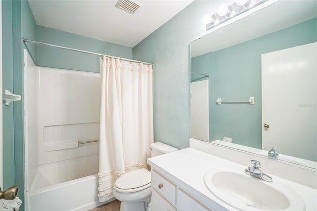2015 Gardenia Landings Ln, Sun City Center, FL 33573 - bathroom featuring toilet, shower / bath combo, and vanity