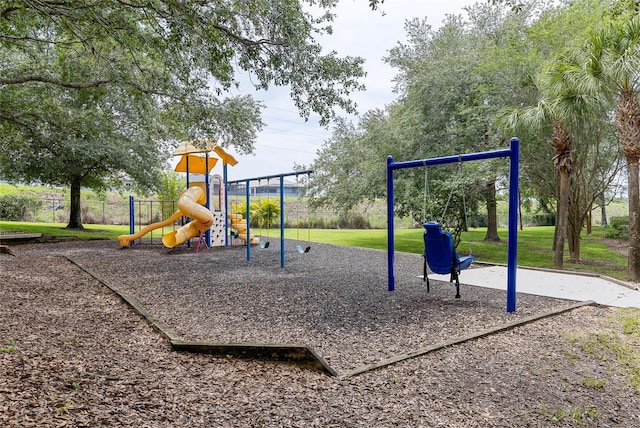 110 Watling Way Unit 25204, Davenport, FL 33837 - community playground with a lawn