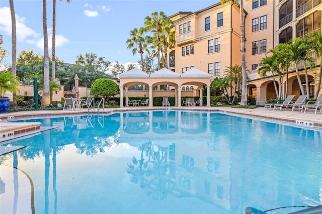 500 Mirasol Cir Unit 203, Celebration, FL 34747 - view of community pool