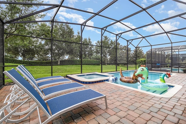 1403 Rolling Fairway Dr, Davenport, FL 33896 - view of pool featuring a lawn, a pool with connected hot tub, a patio, and glass enclosure