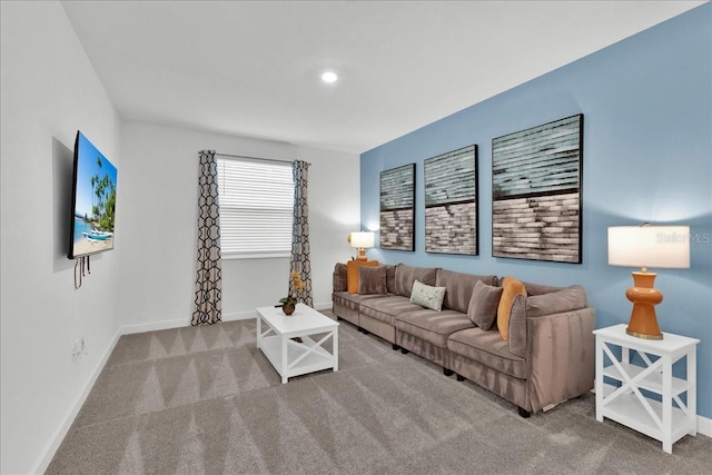 9239 Sommerset Hills Dr, Davenport, FL 33896 - carpeted living room with baseboards