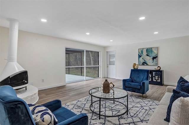 822 Glen Arden Way, Altamonte Springs, FL 32701 - living area with baseboards, wood finished floors, and recessed lighting