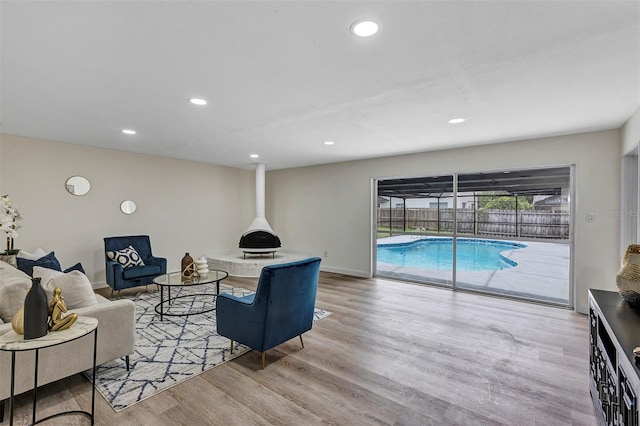 822 Glen Arden Way, Altamonte Springs, FL 32701 - living area featuring light wood-type flooring, recessed lighting, and baseboards