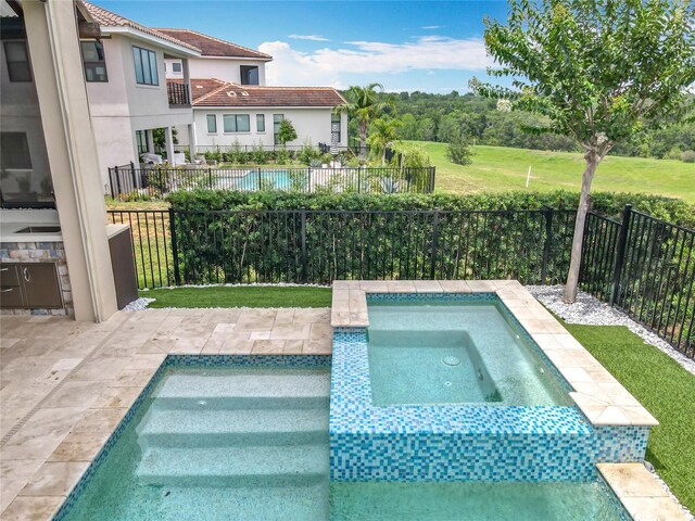 16246 Ravenna Ct, Montverde, FL 34756 - view of pool featuring an in-ground hot tub