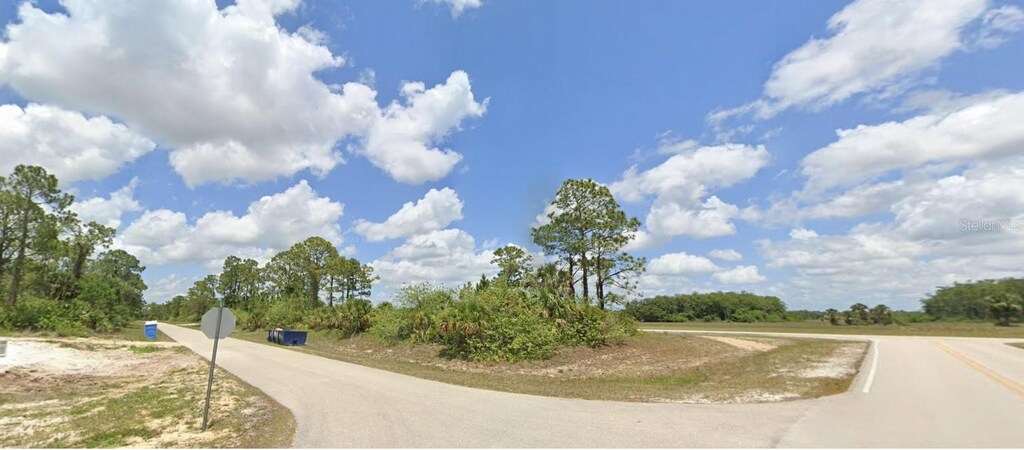 8001 Rolling Cir, Labelle, FL 33935 - photo 1