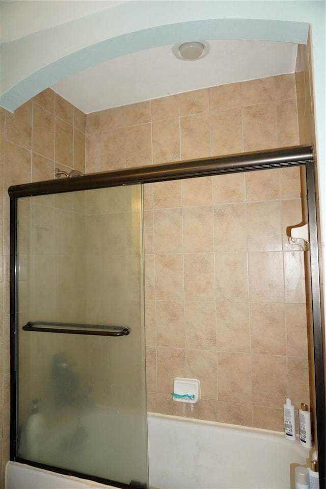 1320 NW 3rd Ave Unit 238, Gainesville, FL 32603 - full bath featuring shower / bath combination with glass door