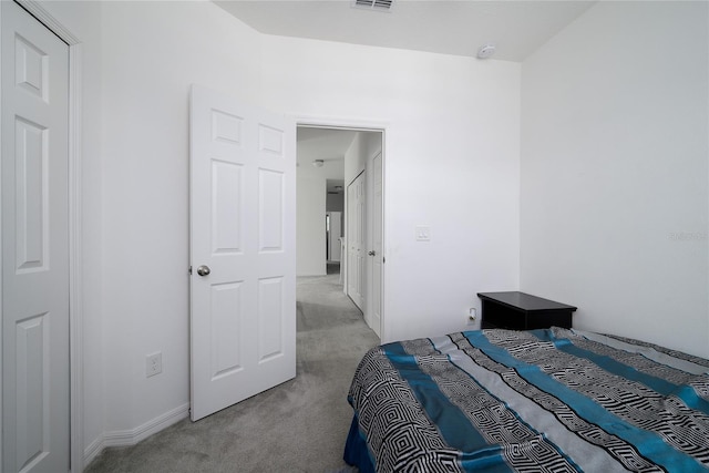 978 E 10th St, Apopka, FL 32703 - bedroom featuring light carpet