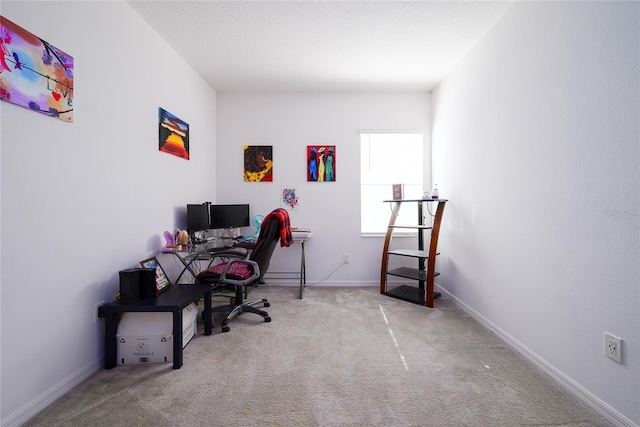 978 E 10th St, Apopka, FL 32703 - office area with carpet floors and baseboards