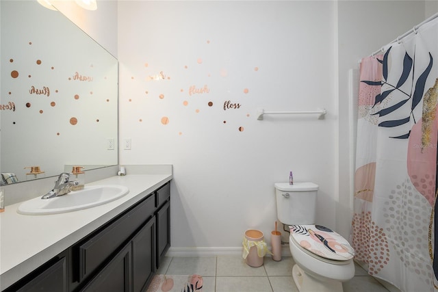 978 E 10th St, Apopka, FL 32703 - full bathroom with vanity, toilet, tile patterned floors, curtained shower, and baseboards
