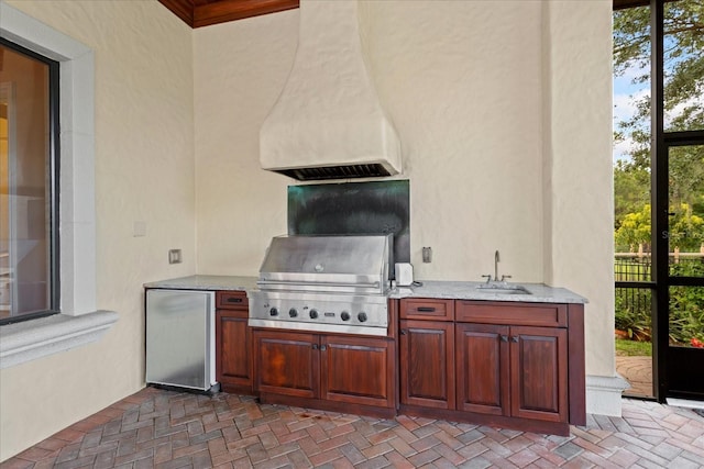 9253 Tibet Pointe Cir, Windermere, FL 34786 - view of patio featuring a sink