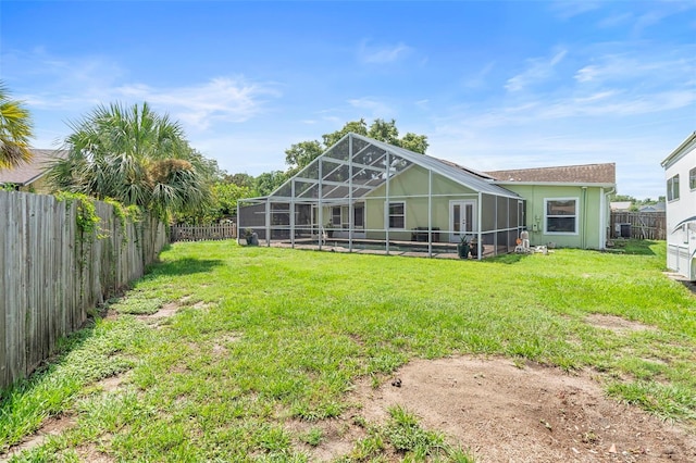 6906 Sawmill Blvd, Ocoee, FL 34761 - back of property with glass enclosure