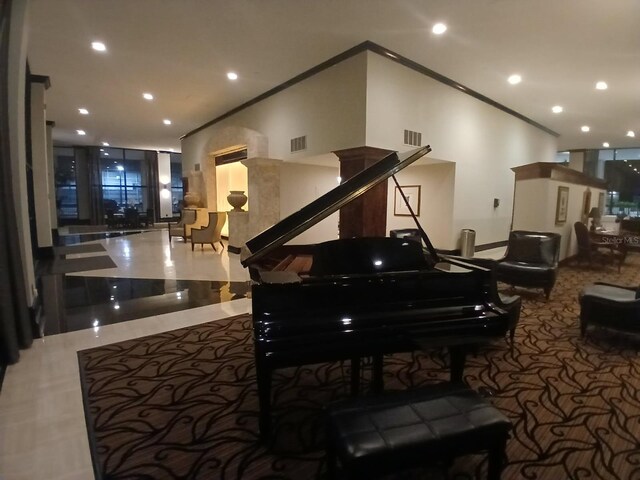 400 E Colonial Dr Unit 910, Orlando, FL 32803 - common area featuring recessed lighting