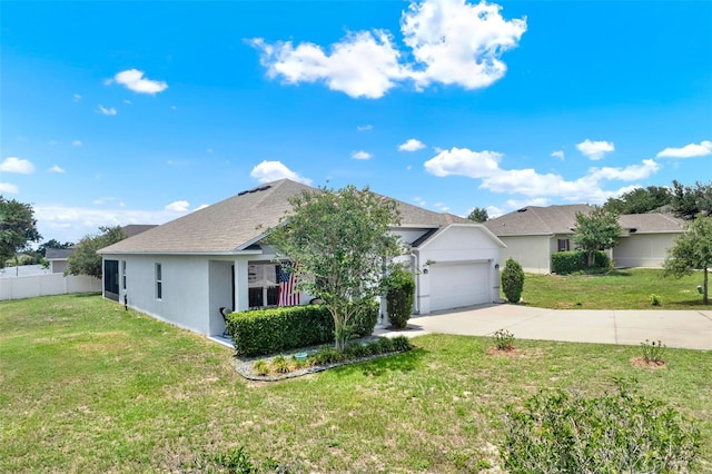804 Glen Creek Ct, Fruitland Park, FL 34731 - ranch-style house featuring driveway, stucco siding, and a garage