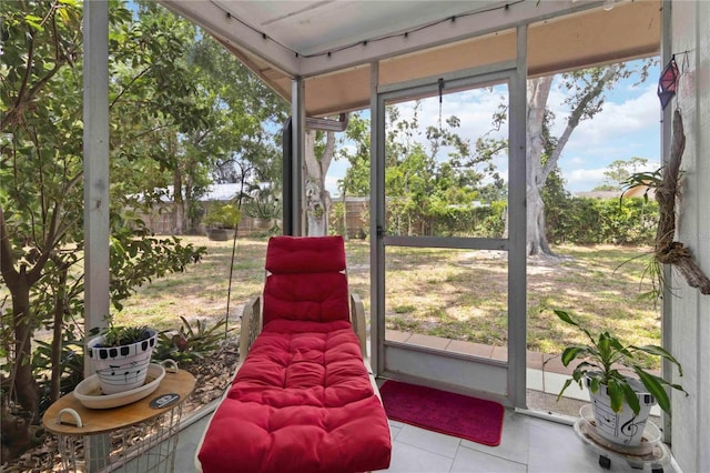 4549 Tippecanoe Trl Unit 20, Sarasota, FL 34233 - view of sunroom / solarium
