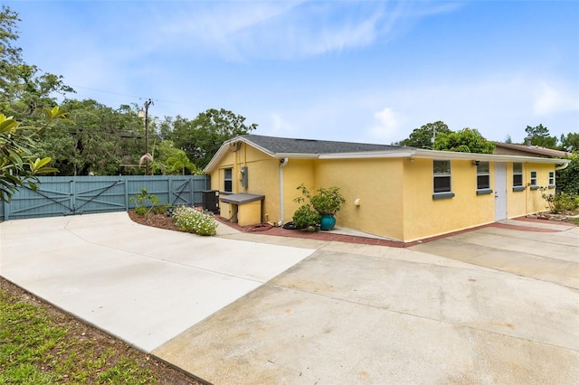 9 N Mantor Ave, Titusville, FL 32796 - photo 4