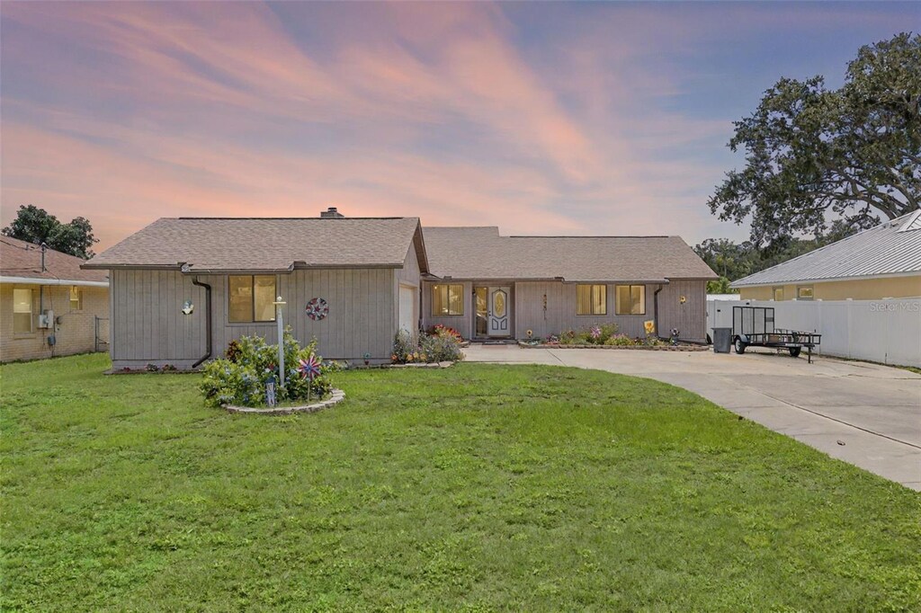 27714 Lois Dr, Tavares, FL 32778 - photo 1