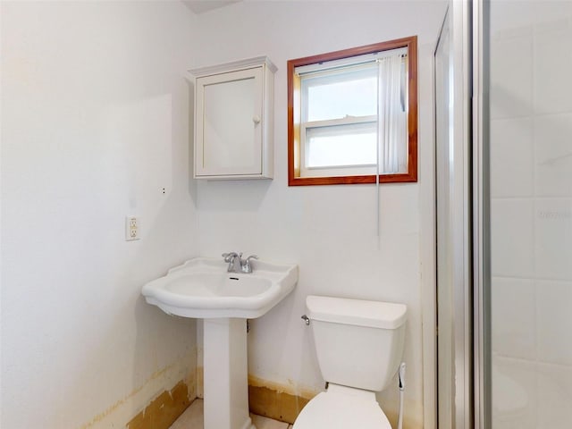 720 Meadow St, Sanford, FL 32773 - bathroom with toilet and a stall shower