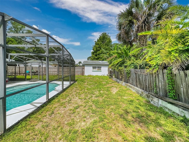 720 Meadow St, Sanford, FL 32773 - fenced backyard with a lanai