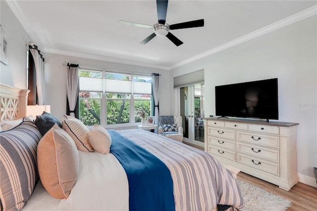 217 Lake Cassidy Dr, Kissimmee, FL 34759 - bedroom featuring ornamental molding, light wood-style floors, a ceiling fan, and baseboards