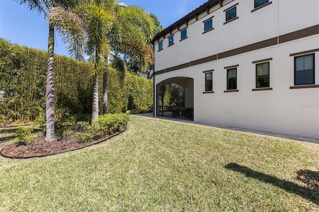 8113 Via Vittoria Way, Orlando, FL 32819 - view of green lawn
