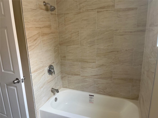 12421 Early Run Ln, Riverview, FL 33578 - bathroom with tub / shower combination