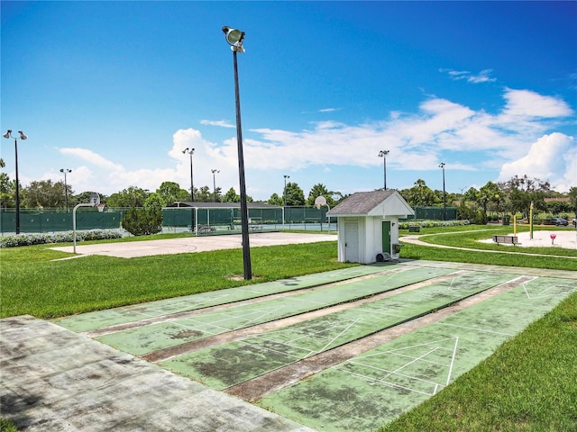 3944 Atrium Dr Unit 4, Orlando, FL 32822 - surrounding community with shuffleboard