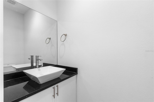 1812 Stoneywood Way, Apopka, FL 32712 - bathroom featuring vanity