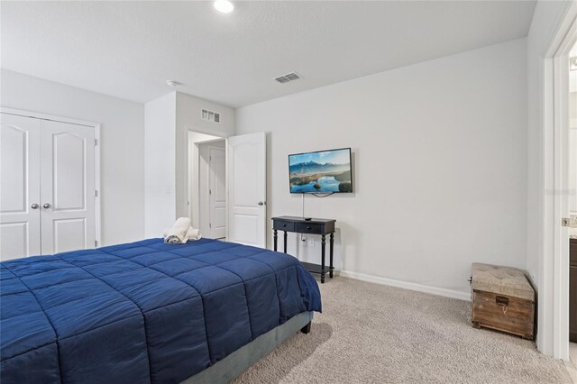 7033 Oakwood St, Davenport, FL 33837 - carpeted bedroom featuring baseboards