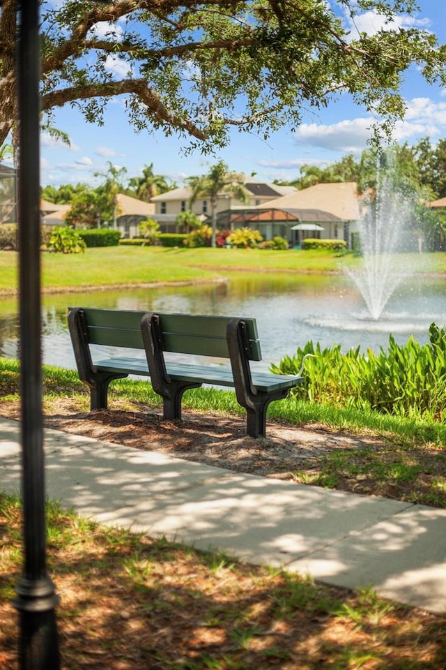 3307 Kentshire Blvd, Ocoee, FL 34761 - surrounding community with a water view