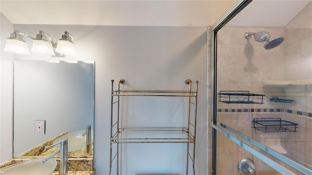 10809 Arrowtree Blvd, Clermont, FL 34715 - bathroom with tiled shower
