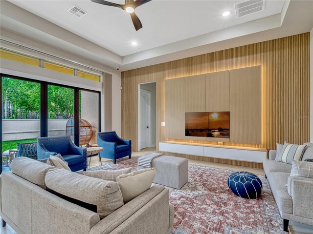 8047 Chilton Dr, Orlando, FL 32836 - living area featuring ceiling fan