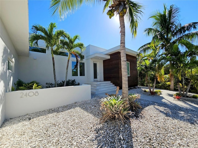 2408 Nassau St, Sarasota, FL 34231 - view of front facade with stucco siding