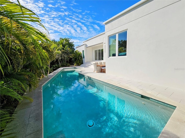 2408 Nassau St, Sarasota, FL 34231 - outdoor pool with a patio