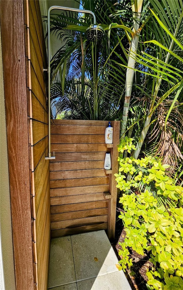 2408 Nassau St, Sarasota, FL 34231 - exterior view