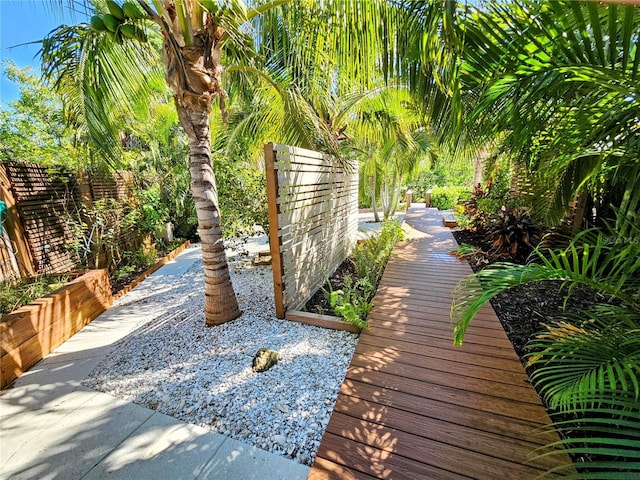 2408 Nassau St, Sarasota, FL 34231 - view of home's community