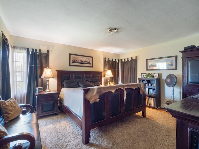 12130 Lakeshore Dr, Clermont, FL 34711 - bedroom with carpet flooring