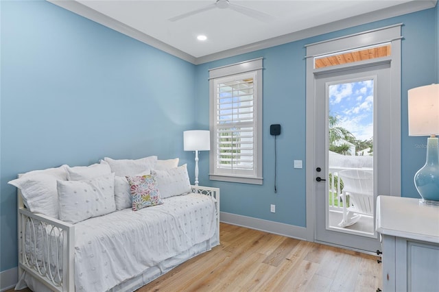 507 S Pine St, New Smyrna Beach, FL 32169 - sitting room with wood finished floors, a ceiling fan, baseboards, and recessed lighting