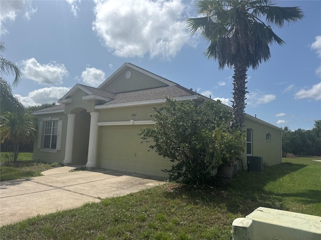 1452 Crazy Horse Dr, Lutz, FL 33559 - photo 1