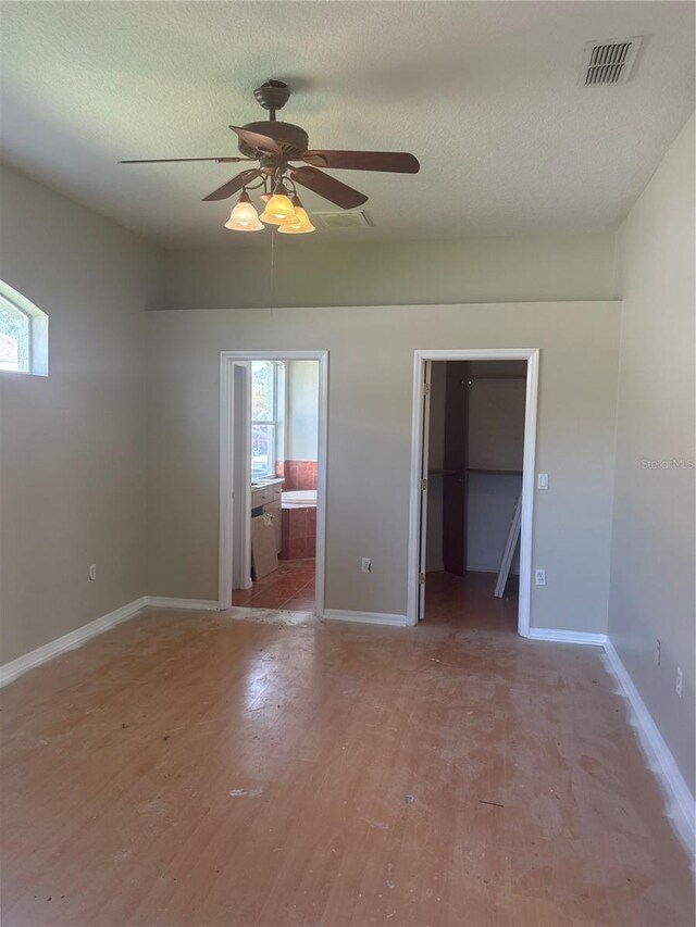 1452 Crazy Horse Dr, Lutz, FL 33559 - photo 8