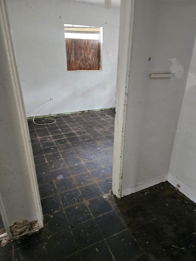 134 Flamingo Dr, Auburndale, FL 33823 - hall featuring tile patterned floors